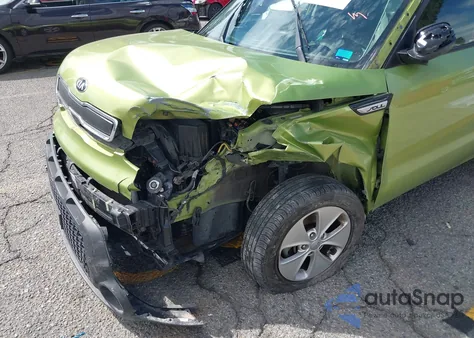 2015 Kia Soul z USA, uszkodzony, nr VIN KNDJN2A28F7805505